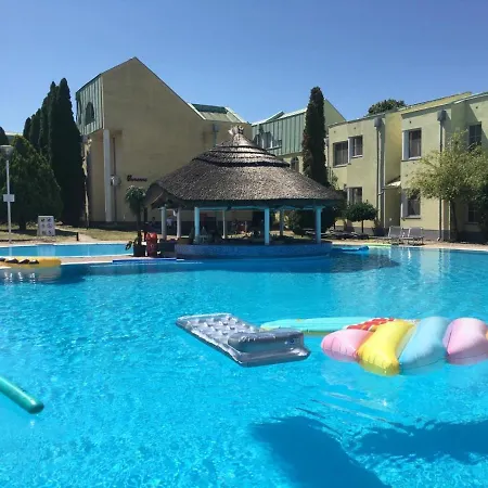 Medencepart Apartament